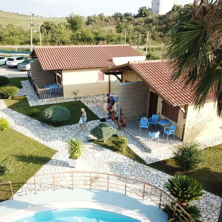 Resort Te Zagolli Orikumi Exteriér fotografie